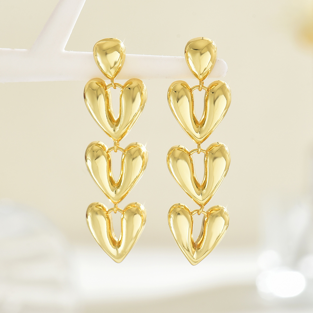 1 Pair Simple Style Solid Color Heart Shape Copper 18K Gold Plated Drop Earrings display picture 6