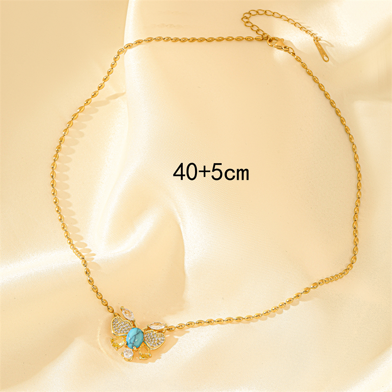 201 Stainless Steel Brass 18K Gold Plated Sweet Simple Style Classic Style Plating Inlay Heart Shape Flower Butterfly Zircon Pendant Necklace display picture 50