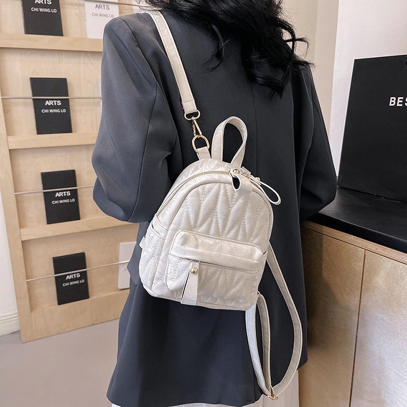 Waterproof 11 Inch Solid Color Lingge Casual Street Women's Backpack display picture 12