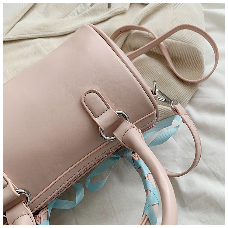Women's Medium Pu Leather Solid Color Bow Knot Streetwear Cylindrical Zipper Crossbody Bag display picture 3