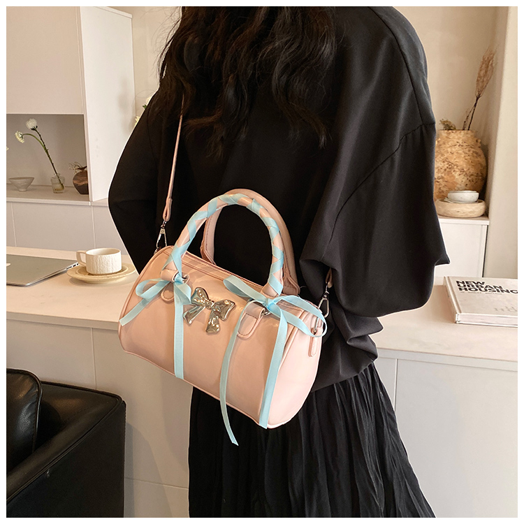Women's Medium Pu Leather Solid Color Bow Knot Streetwear Cylindrical Zipper Crossbody Bag display picture 13