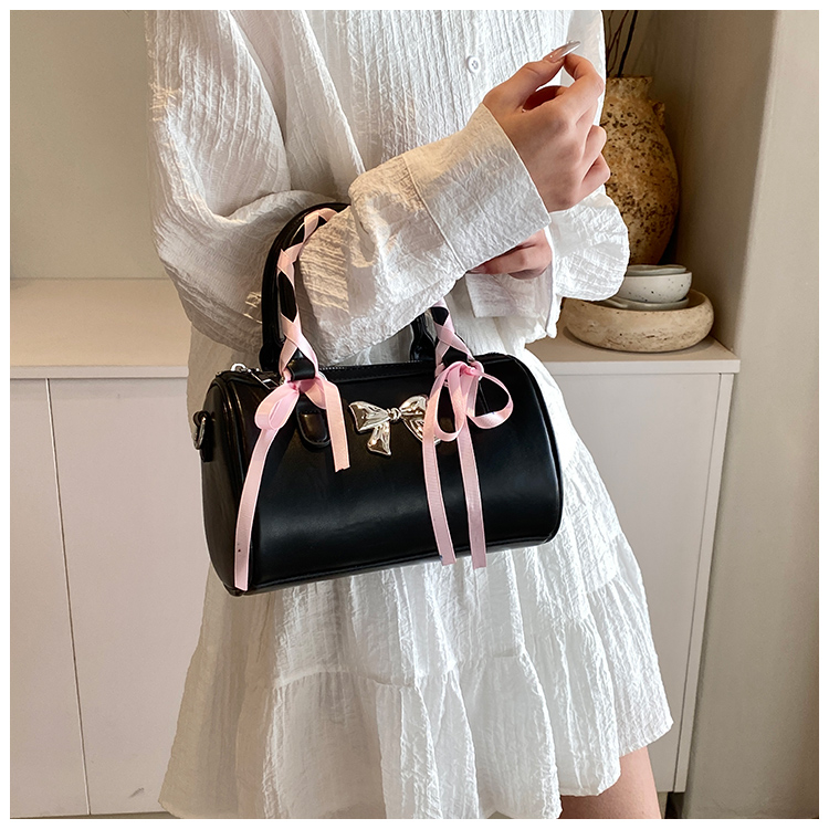 Women's Medium Pu Leather Solid Color Bow Knot Streetwear Cylindrical Zipper Crossbody Bag display picture 12
