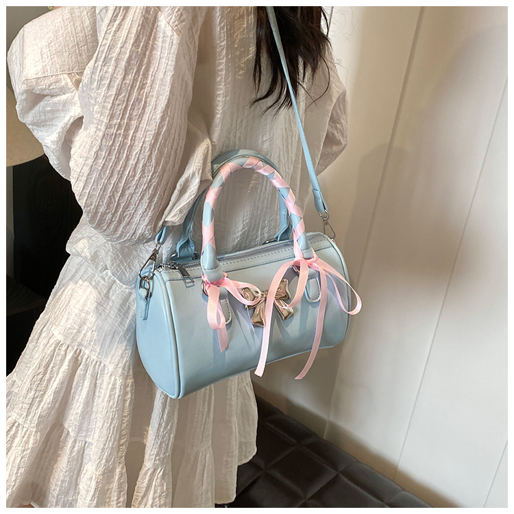 Women's Medium Pu Leather Solid Color Bow Knot Streetwear Cylindrical Zipper Crossbody Bag display picture 10