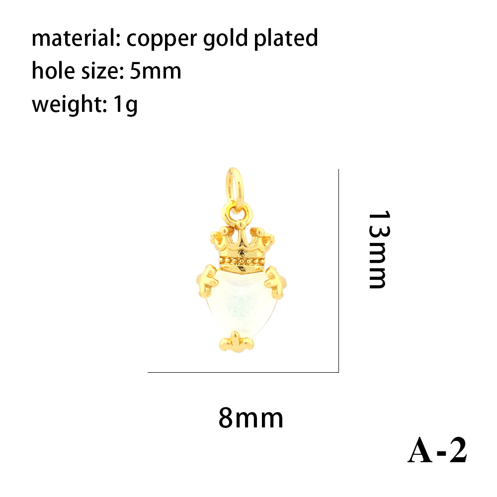 1 Pièce 15*15mm 8*13mm Le Cuivre Cristal Artificiel Zircon Plaqué Or 18K Forme De Cœur Couronne Rhombe Brillant Pendentif display picture 8