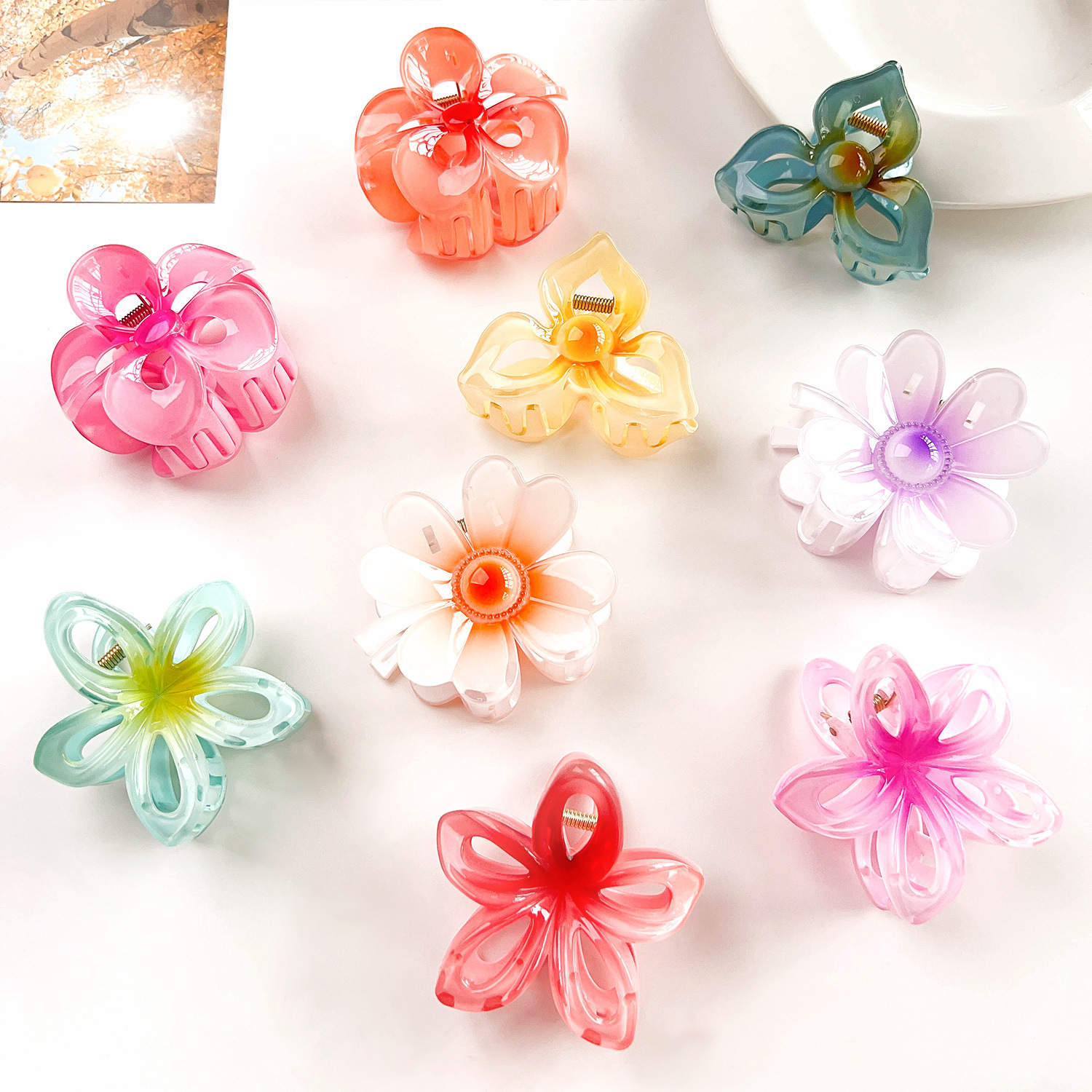 Women's IG Style Sweet Flower Plastic Hollow Out Hair Claws display picture 1