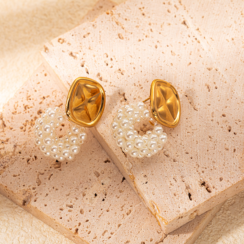 1 Paar Elegant Luxuriös Romantisch Quadrat Perle Überzug Edelstahl 304 Vergoldet Tropfenohrringe display picture 4