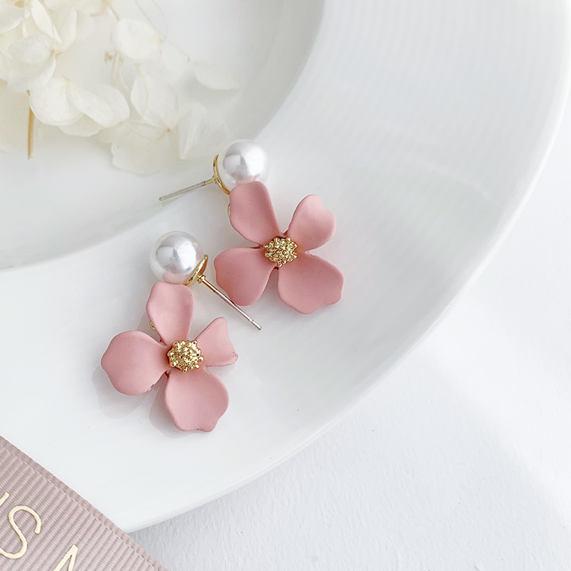 1 Paar Dame Süss Koreanische Art Blume Inlay Legierung Künstliche Perlen Tropfenohrringe display picture 7