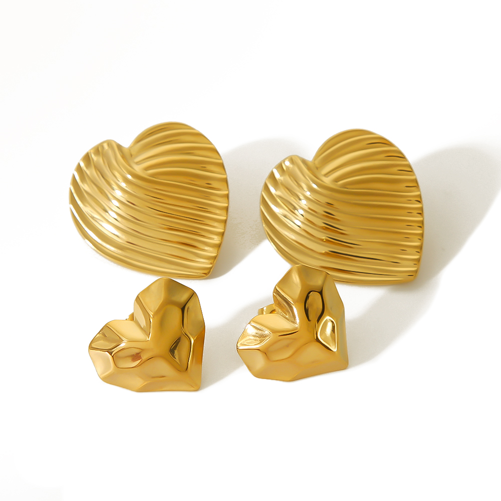 1 Pair IG Style Basic Classic Style Heart Shape Spiral Stripe Polishing Plating 304 Stainless Steel 18K Gold Plated Ear Studs display picture 3