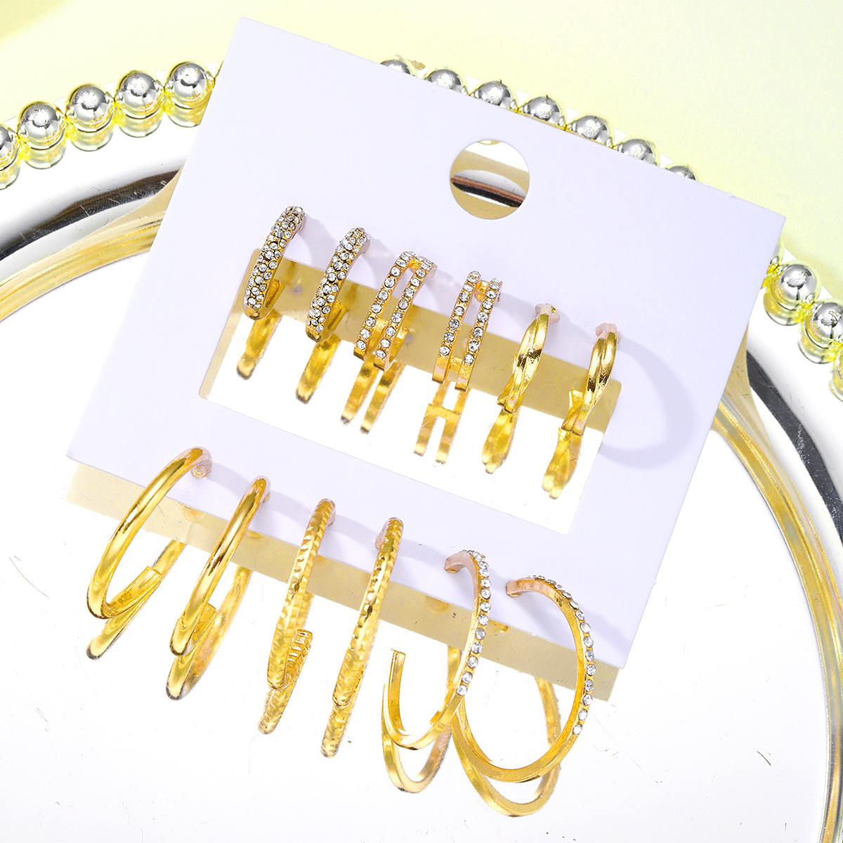 1 Set IG Style Lady Classic Style Round Inlay Alloy Rhinestones Hoop Earrings display picture 6