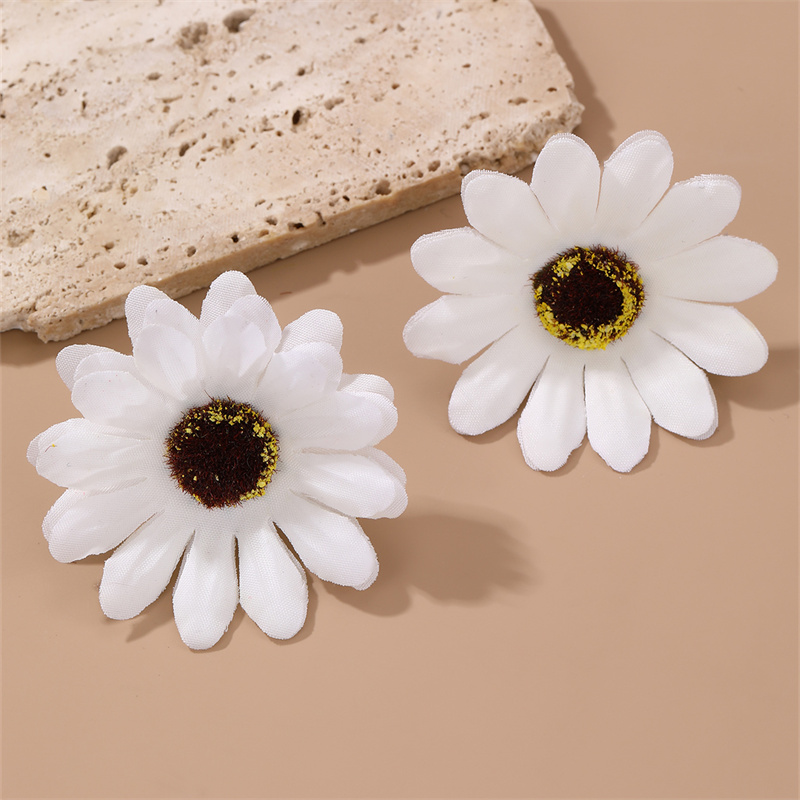 1 Pair Cute Sweet Flower Cloth Ear Studs display picture 2