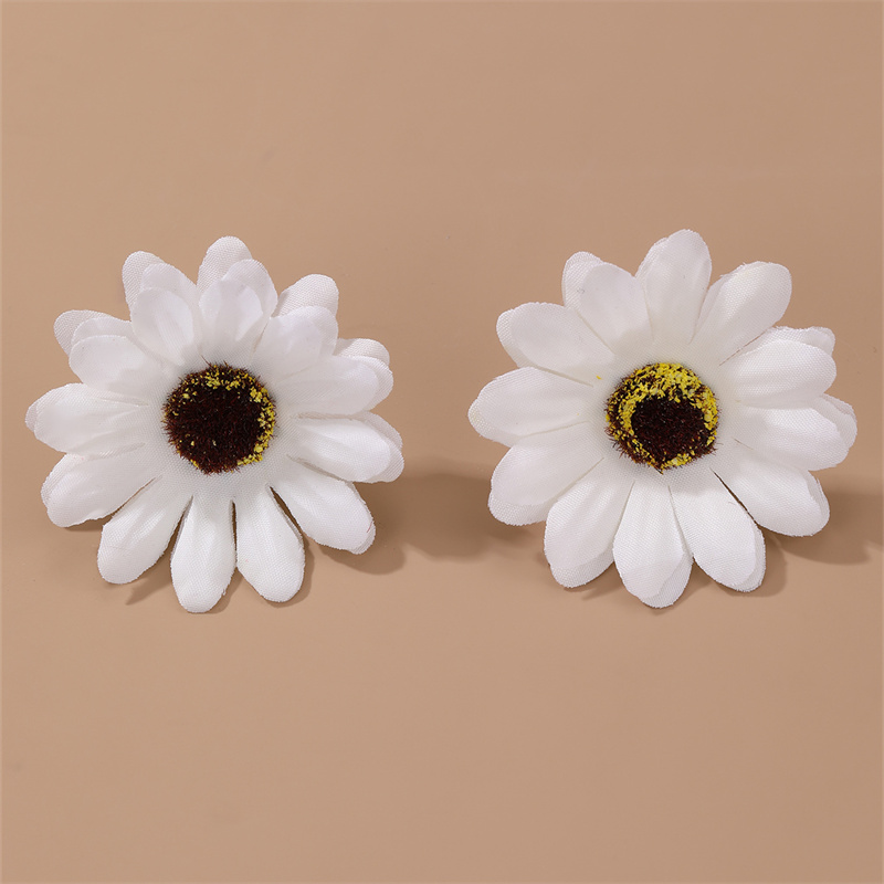 1 Pair Cute Sweet Flower Cloth Ear Studs display picture 1