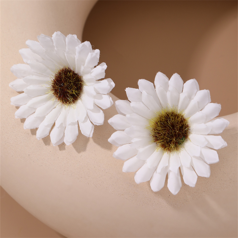 1 Pair Cute Sweet Flower Cloth Ear Studs display picture 12