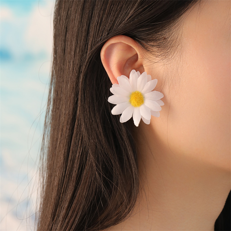 1 Pair Cute Sweet Flower Cloth Ear Studs display picture 27
