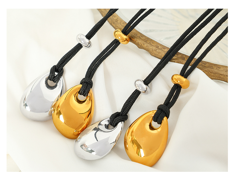 Titan Stahl 18 Karat Vergoldet Elegant Dame Klassischer Stil Überzug Irregulär Geometrisch Wassertropfen Ohrringe Halskette display picture 2