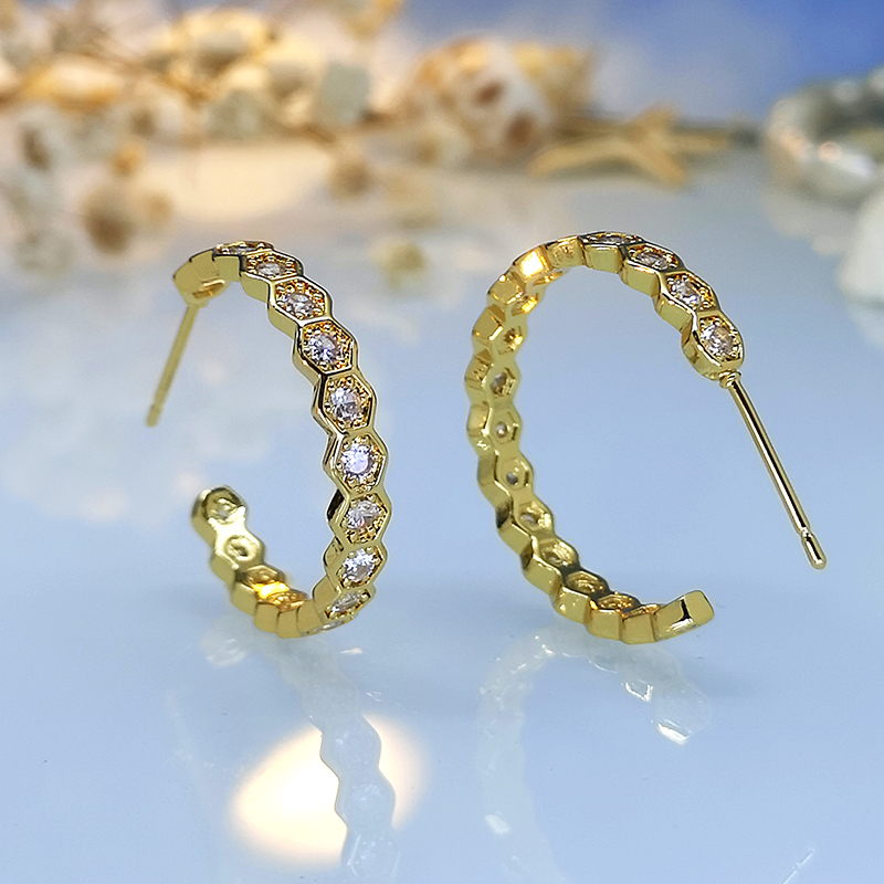 1 Pair Simple Style Classic Style Solid Color Plating Inlay Copper Zircon 18K Gold Plated Ear Studs display picture 2