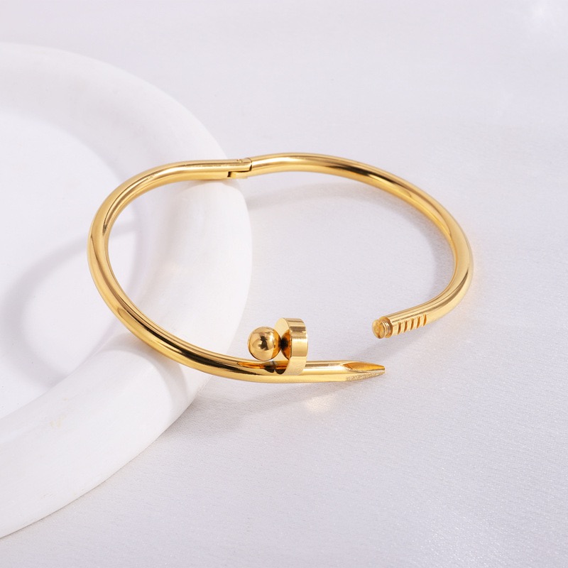 304 Stainless Steel 18K Gold Plated Simple Style Classic Style Commute Solid Color Bangle display picture 3