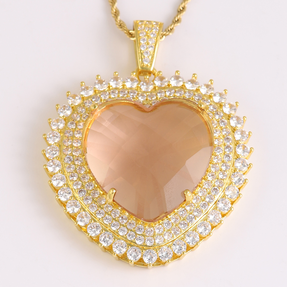 304 Stainless Steel 18K Gold Plated Hip-Hop Luxurious Plating Inlay Heart Shape Glass Stone Zircon Pendant Necklace display picture 7