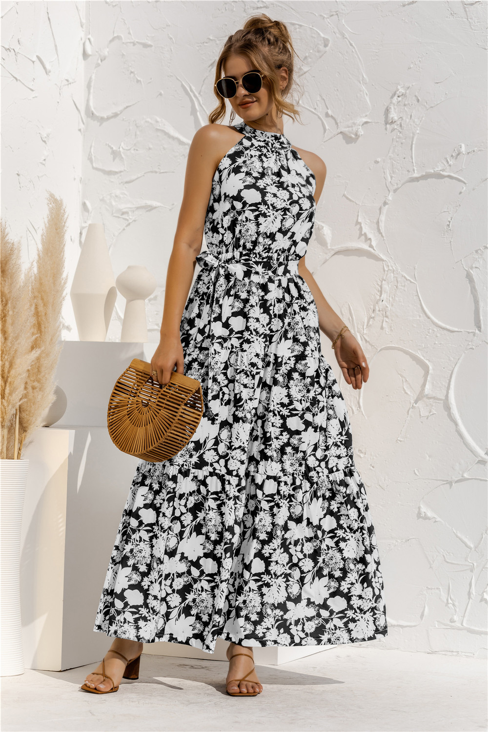 Women'S Polka Dot Dress Elegant Halter Neck Printing Sleeveless Round Dots Ditsy Floral Maxi Long Dress Street display picture 56