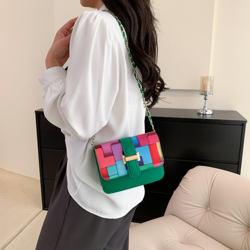 Women's Pu Leather Color Block Fashion Square Flip Cover Shoulder Bag Crossbody Bag display picture 3