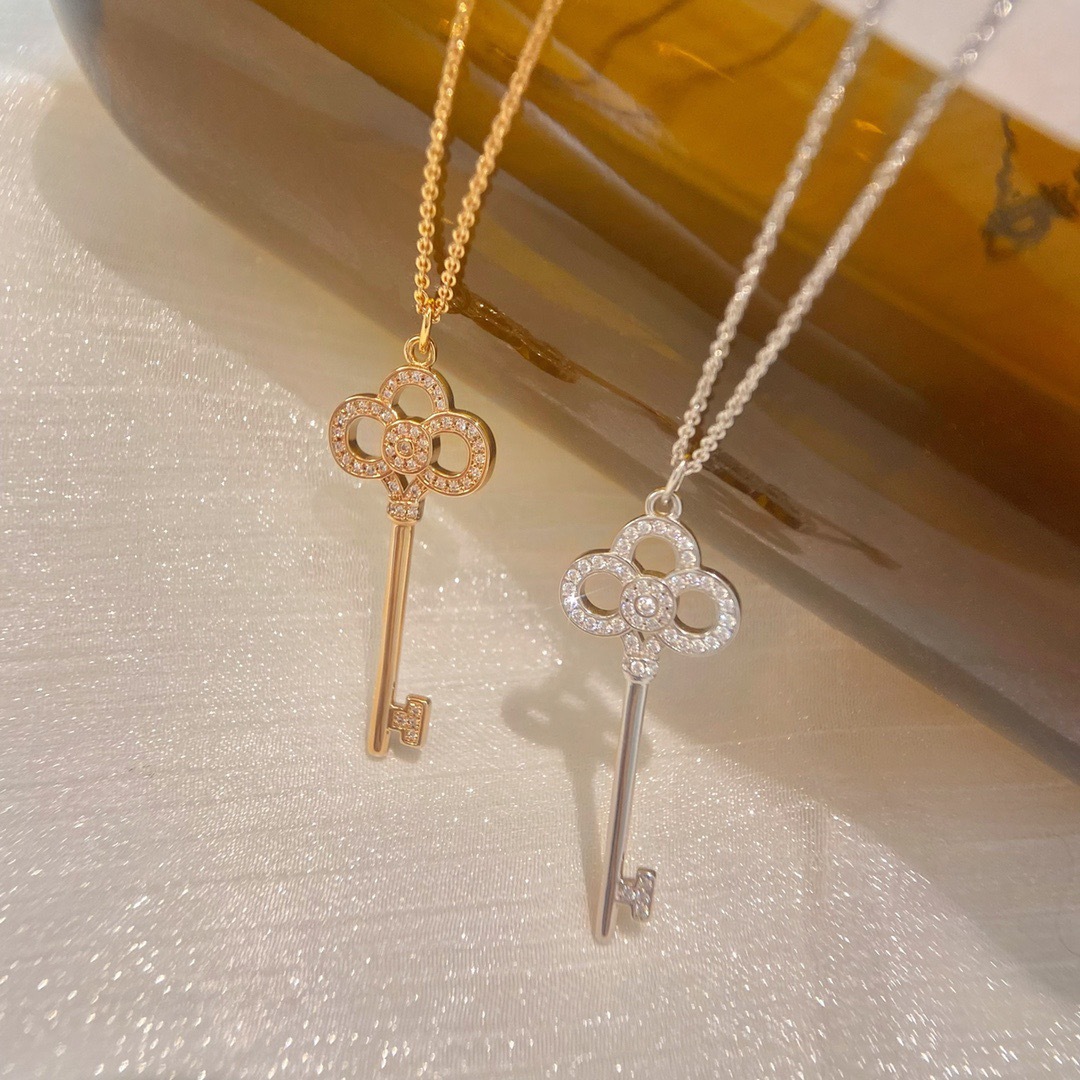 Vintage Style Key Copper 18k Gold Plated Zircon Pendant Necklace In Bulk display picture 3