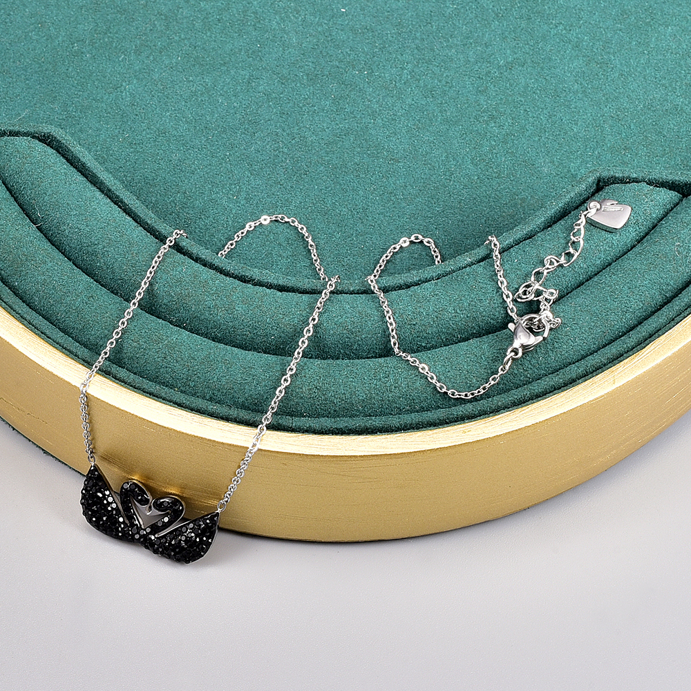 Elegant Swan Titanium Steel Pendant Necklace Plating Artificial Rhinestones Stainless Steel Necklaces display picture 11