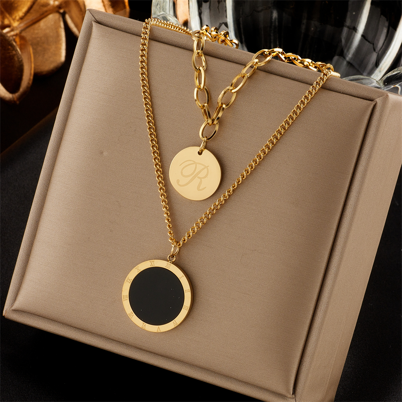 Vintage Style Geometric Stainless Steel Layered Necklaces Gold Plated Stainless Steel Necklaces display picture 3