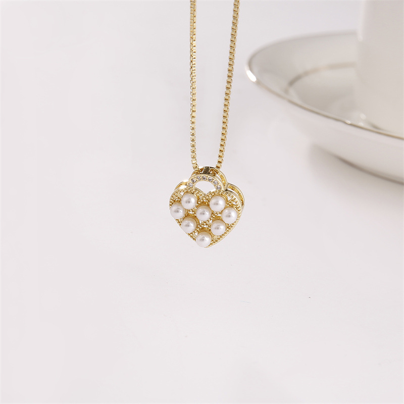 Streetwear Heart Shape Copper Plating Inlay Zircon Gold Plated Pendant Necklace display picture 11