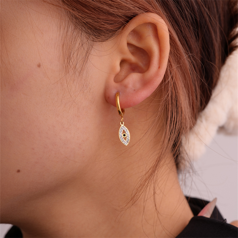 1 Set 3 Pairs Simple Style Classic Style Solid Color Plating Inlay 304 Stainless Steel Zircon Drop Earrings display picture 15