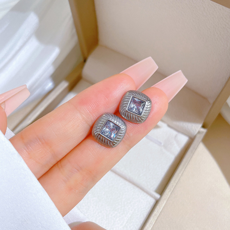 1 Piece Simple Style Classic Style Square Plating Inlay Titanium Steel Artificial Gemstones Ear Studs display picture 1