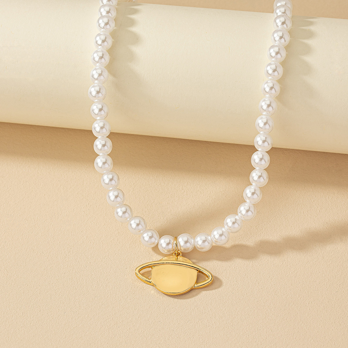 Elegant Planet Künstliche Perle Legierung Perlen Überzug Frau Halskette Mit Anhänger display picture 4