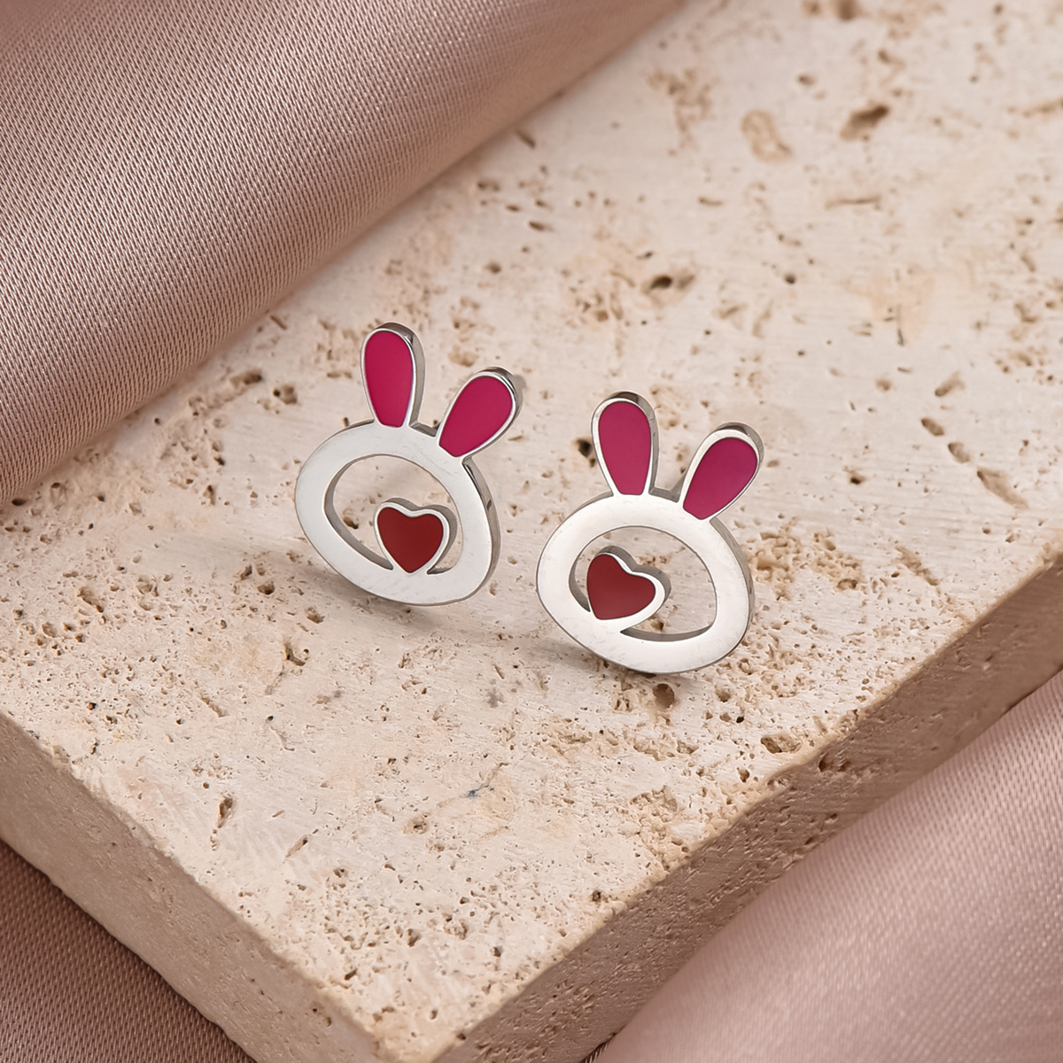 1 Pair Cute Sweet Rabbit Star Fish Bone Epoxy Inlay 304 Stainless Steel Artificial Pearls Zircon Ear Studs display picture 5