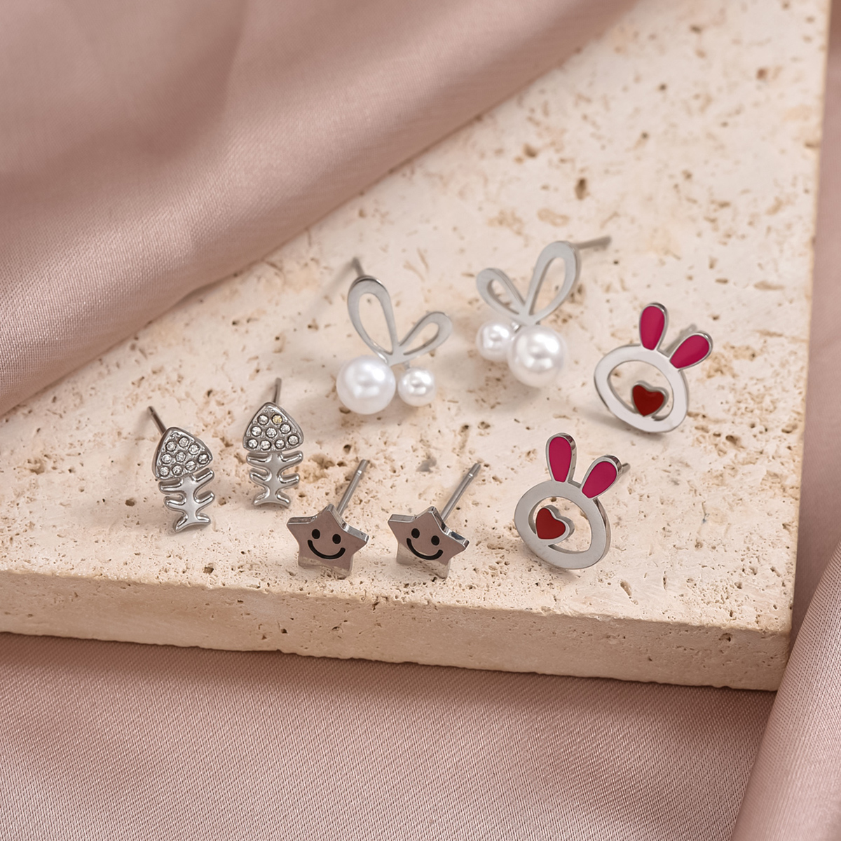 1 Pair Cute Sweet Rabbit Star Fish Bone Epoxy Inlay 304 Stainless Steel Artificial Pearls Zircon Ear Studs display picture 1