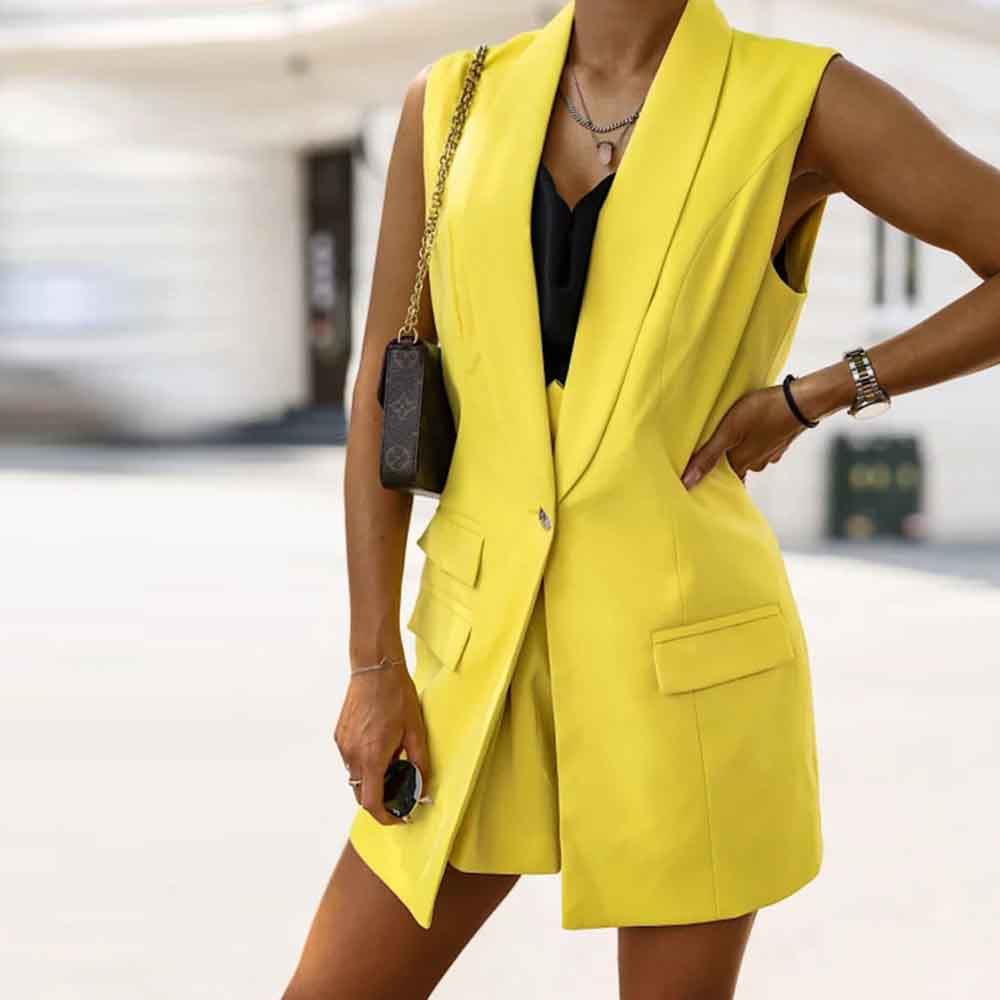 Women's Blazer Sleeveless Blazers Pocket Button Business Simple Style Solid Color display picture 5