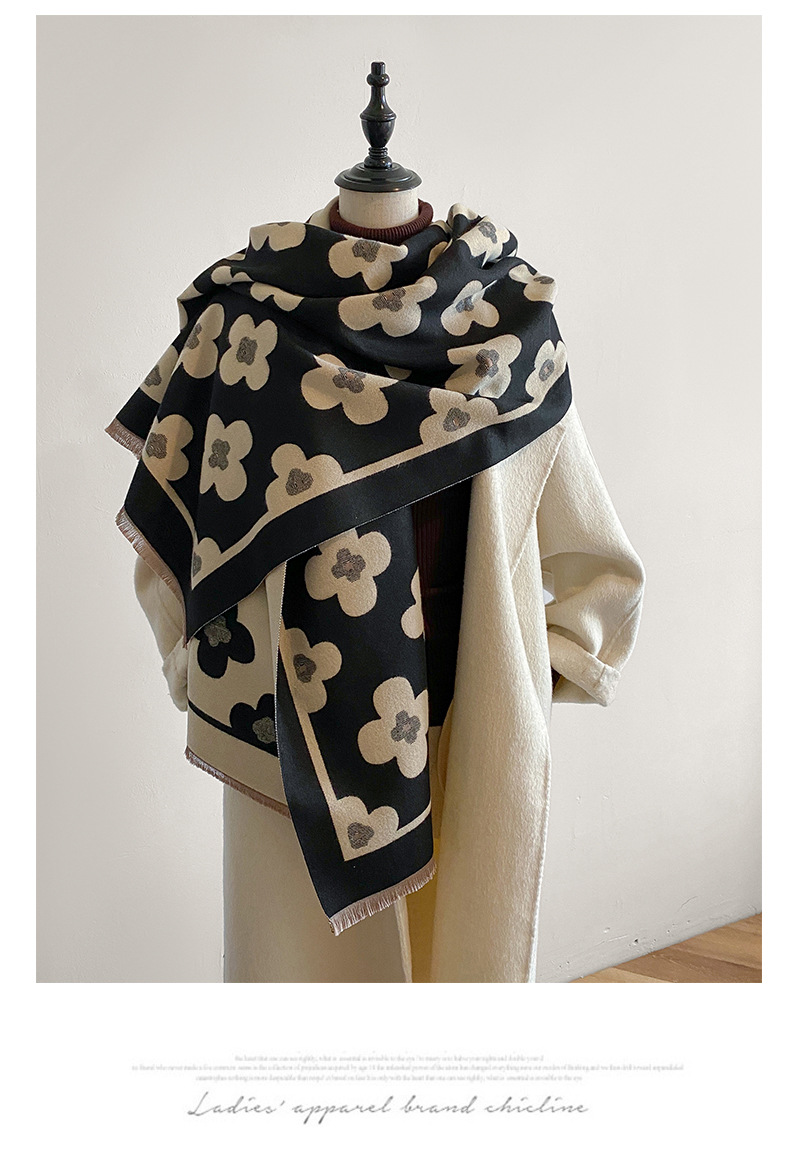 Women's Sweet Flower Imitation Cashmere Scarf display picture 7