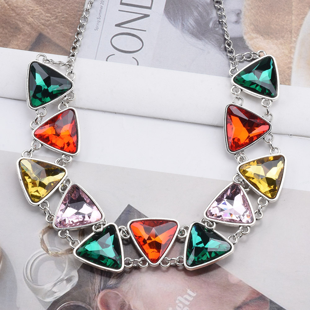 Retro Geometric Alloy Plating Inlay Zircon Women's Earrings Necklace display picture 7
