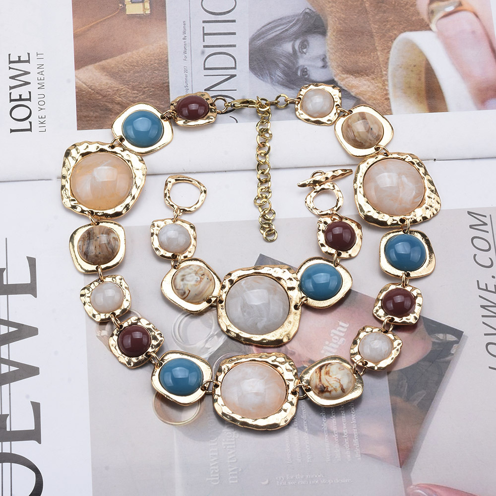 Retro Geometric Alloy Stone Plating Women's Bracelets Necklace display picture 7