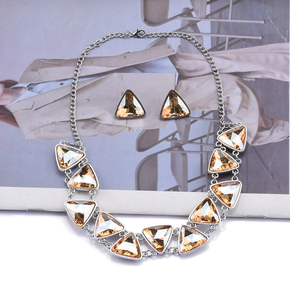 Retro Geometric Alloy Plating Inlay Zircon Women's Earrings Necklace display picture 8