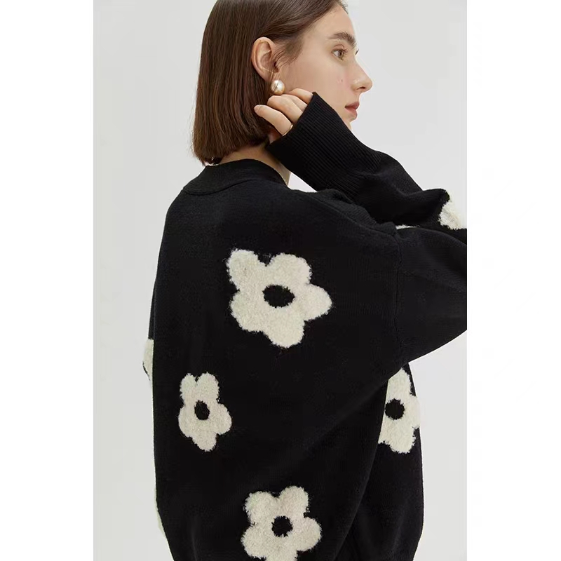 Women's Cardigan Long Sleeve Sweaters & Cardigans Button Casual Flower display picture 2