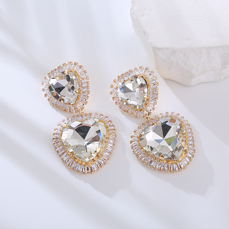 1 Pair Vintage Style Lady Heart Shape Inlay Alloy Rhinestones Drop Earrings display picture 5