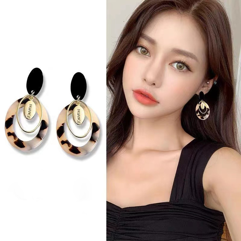 1 Pair Exaggerated Simple Style Korean Style Oval Heart Shape Snowflake Plating Inlay Alloy Rhinestones Pearl Gold Plated Silver Plated Earrings display picture 34