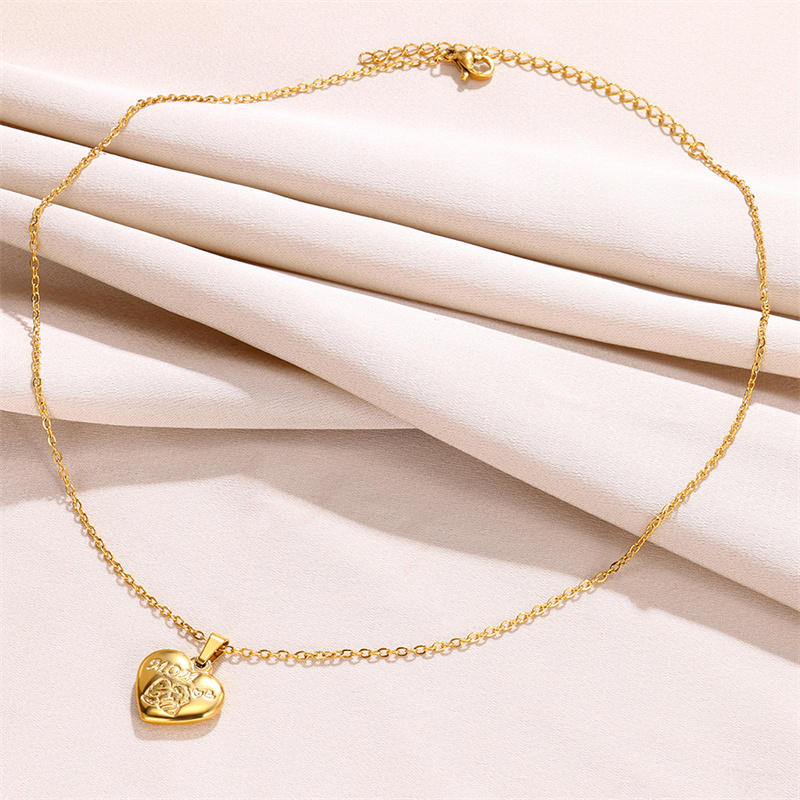 304 Stainless Steel 18K Gold Plated MAMA Simple Style Classic Style Plating Heart Shape Pendant Necklace display picture 6