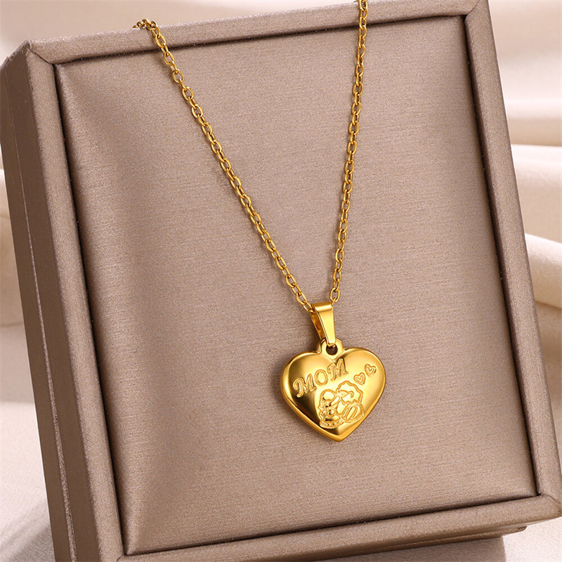 304 Stainless Steel 18K Gold Plated MAMA Simple Style Classic Style Plating Heart Shape Pendant Necklace display picture 5