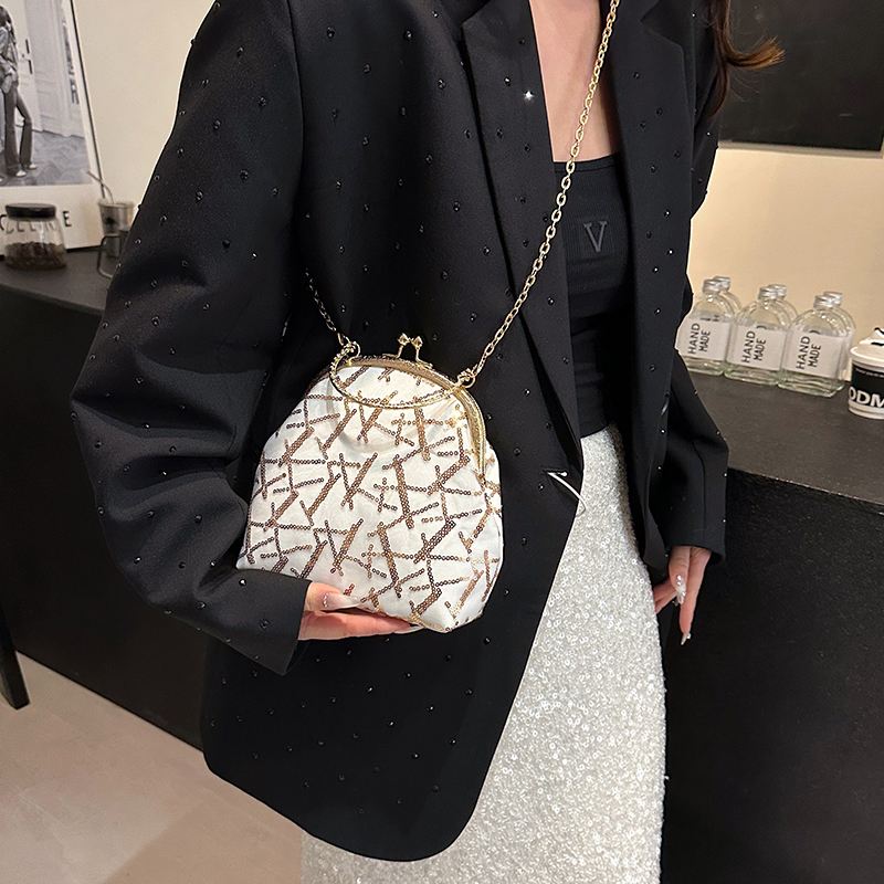 Women's Pu Leather Gauze Solid Color Classic Style Sequins Clipped Button Dome Bag display picture 10