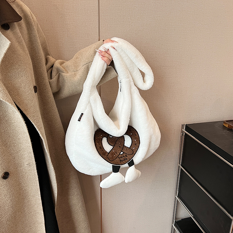 Women's Plush Cartoon Cute Square Zipper Shoulder Bag display picture 7