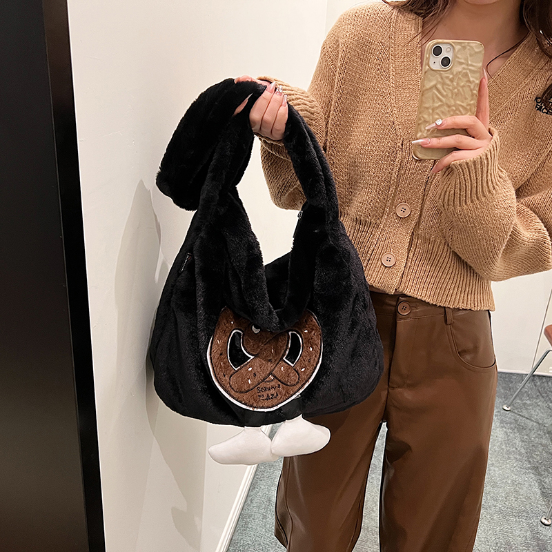 Women's Plush Cartoon Cute Square Zipper Shoulder Bag display picture 10