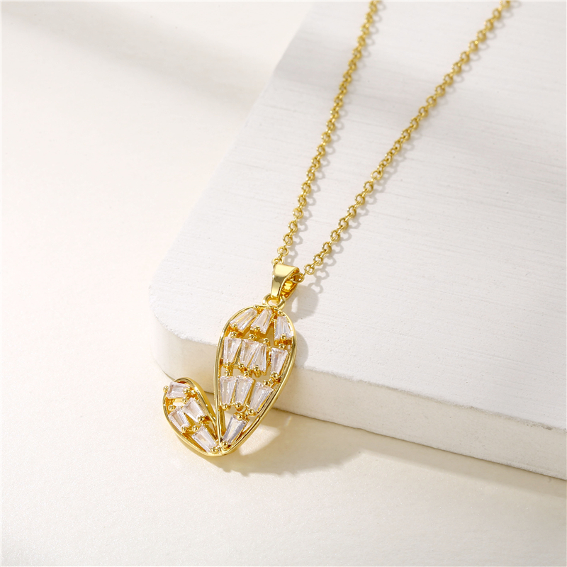 Simple Style Heart Shape Key Stainless Steel Titanium Steel Plating Inlay Zircon 18k Gold Plated Gold Plated Pendant Necklace display picture 11