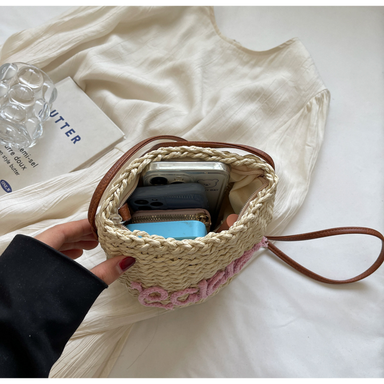 Women's Medium Straw Letter Fruit Vacation Beach Weave Bucket Zipper Straw Bag display picture 4