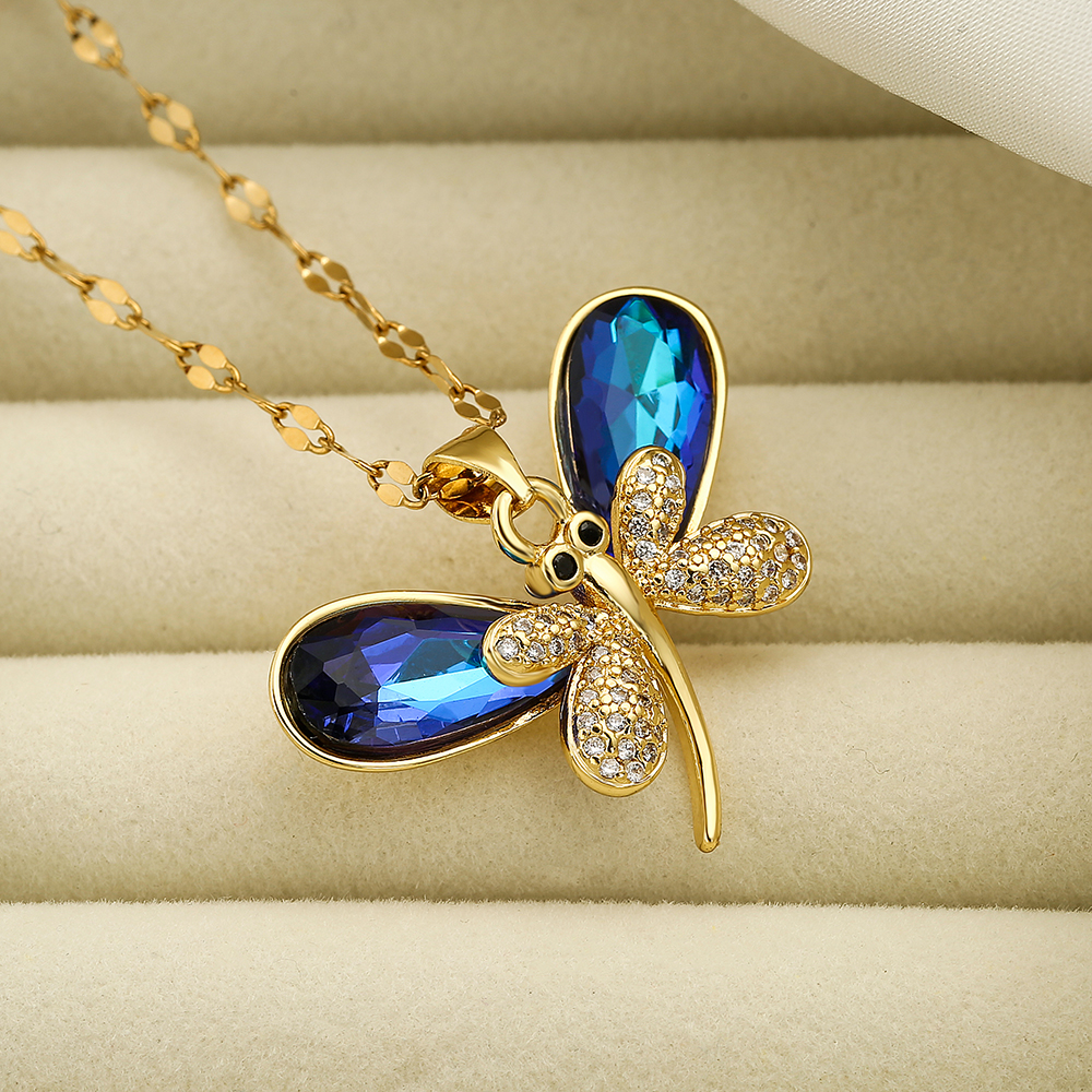 Elegant Dragonfly Stainless Steel Copper Plating Inlay Zircon 18k Gold Plated Pendant Necklace display picture 3