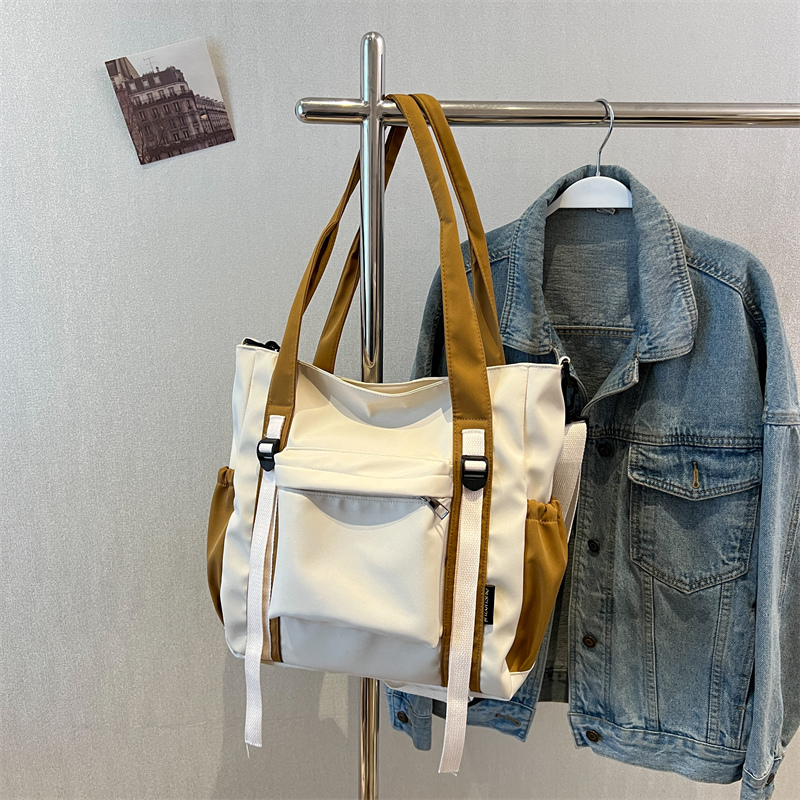 Women's Canvas Color Block Vacation Streetwear Sports Sewing Thread Square Zipper Shoulder Bag Messenger Bag display picture 3