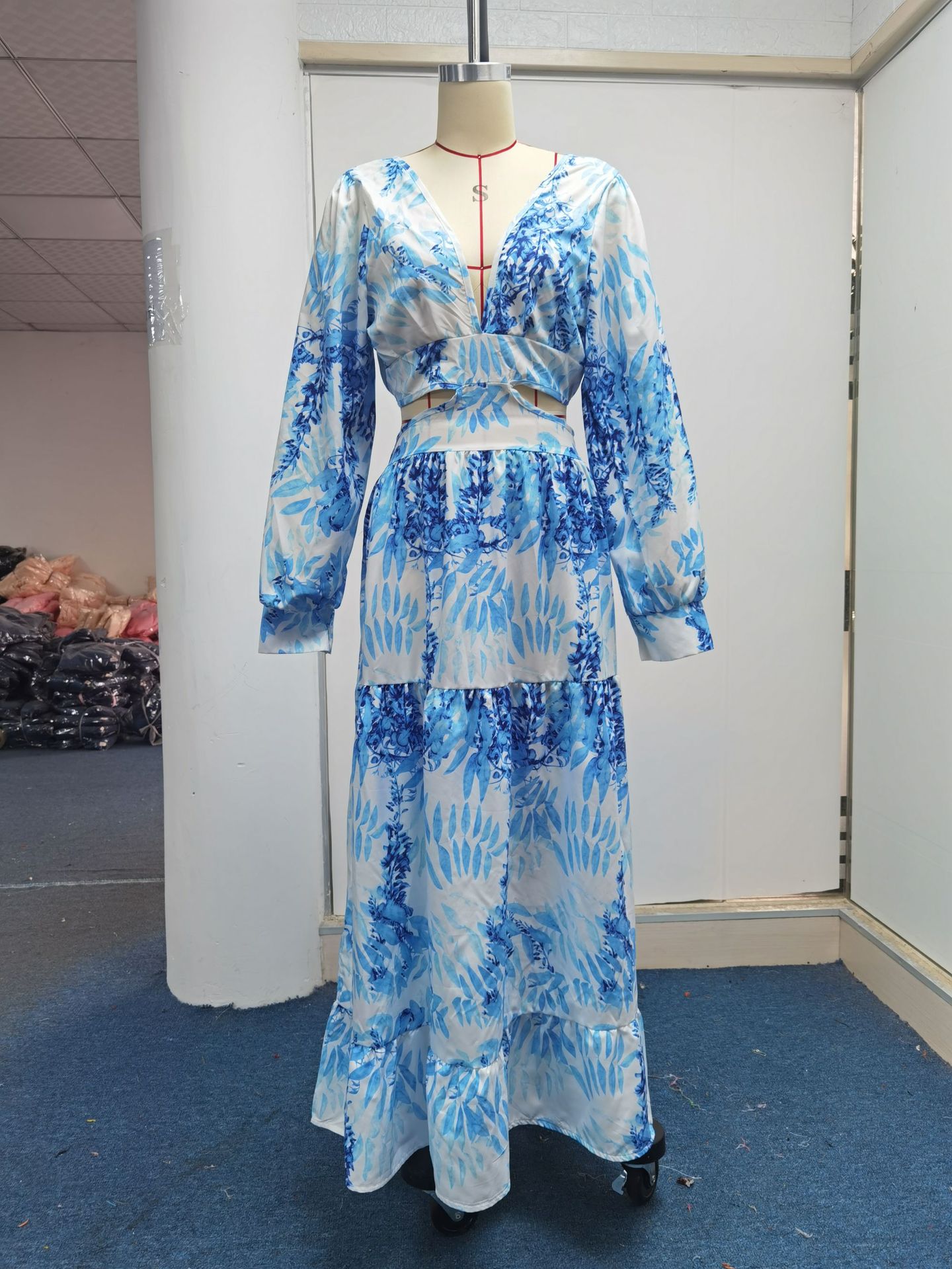Women's A-line Skirt Elegant V Neck Printing Long Sleeve Printing Maxi Long Dress Daily display picture 8